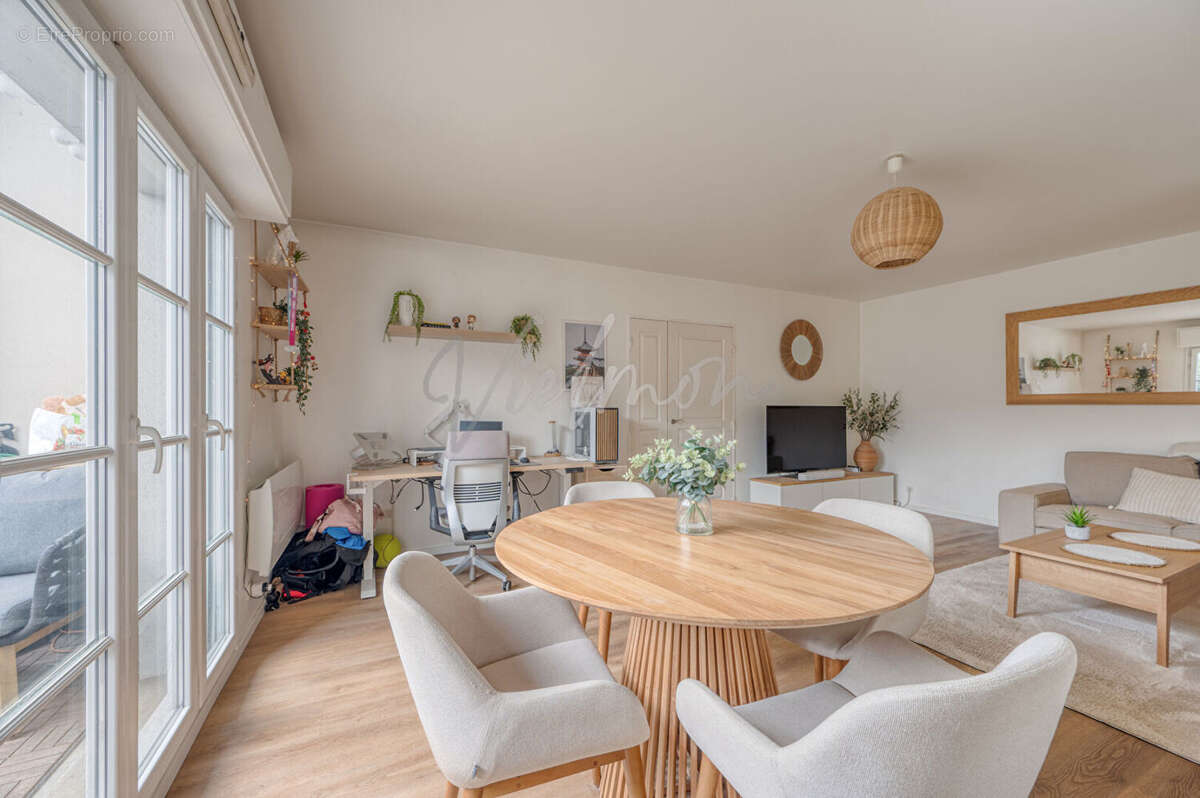 Appartement à LE PLESSIS-ROBINSON