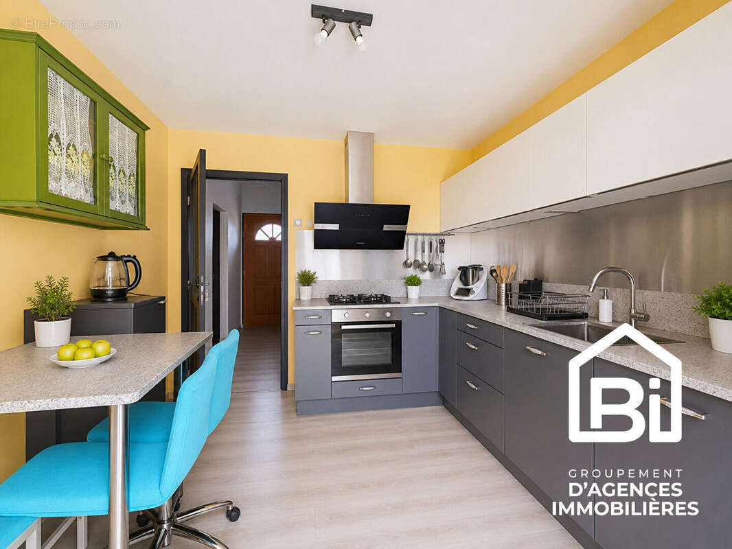 PONT L EVEQUE - Maison 5 pièces -130 m2 habitables et sous sol complet - photo 7