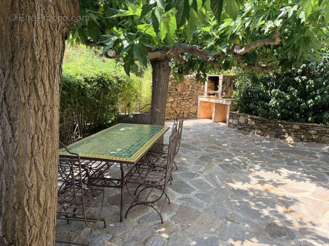 GOLF DE SAINT TROPEZ: propriété  de charme en pleine nature - photo 3