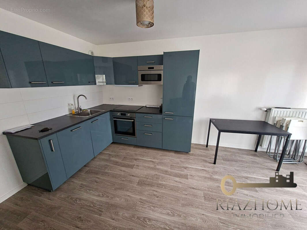 Appartement à LA COURNEUVE