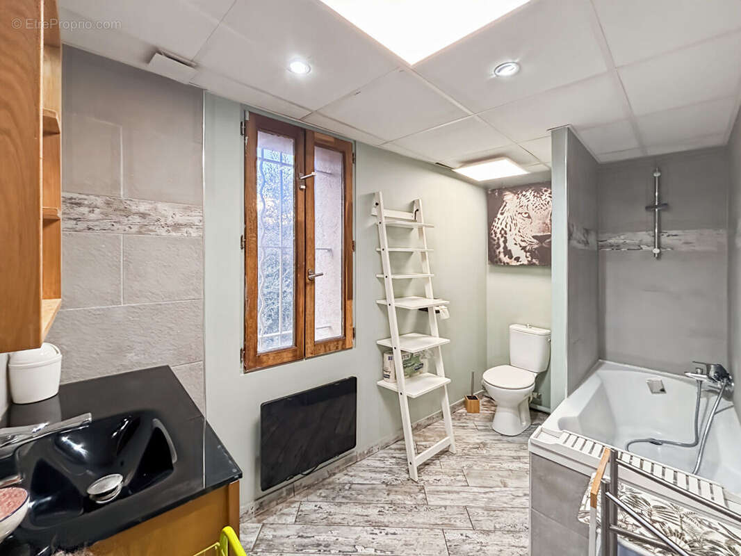 Appartement à MARSEILLE-15E