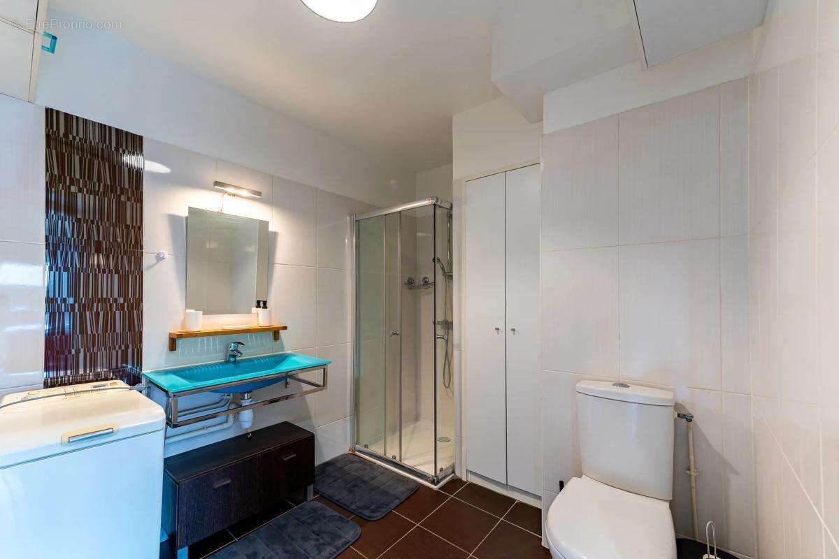 Appartement à VAUJOURS