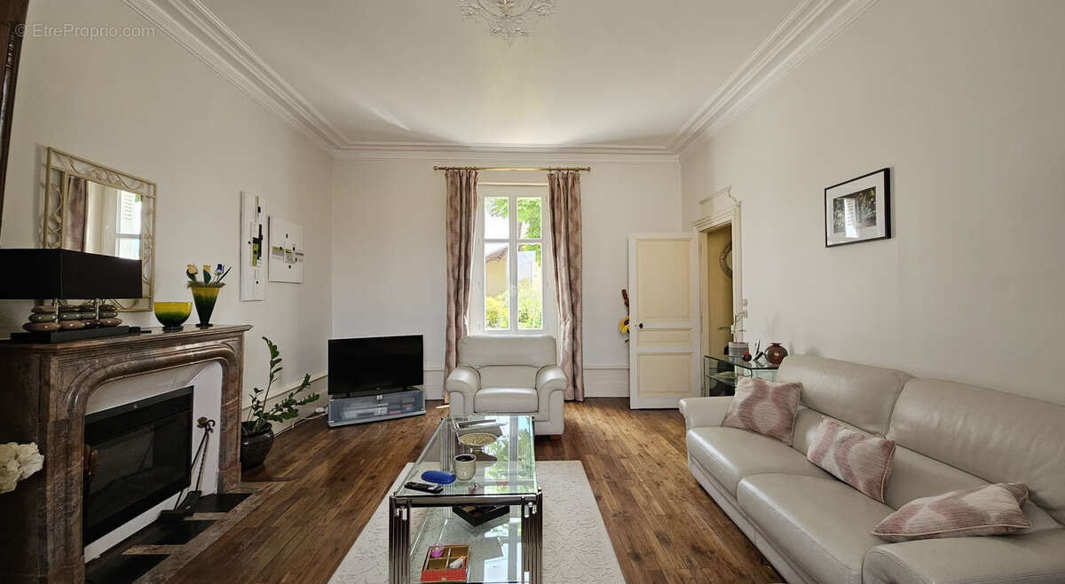 Maison à CHASSENEUIL-DU-POITOU