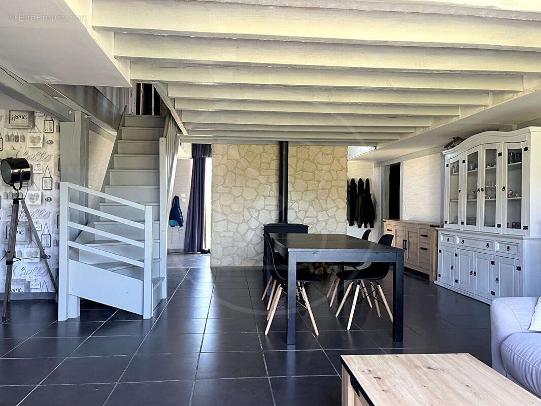 Maison à MONTPON-MENESTEROL