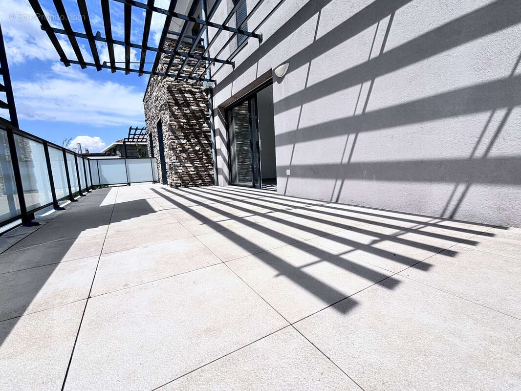 Appartement à SAINT-CYR-SUR-MER