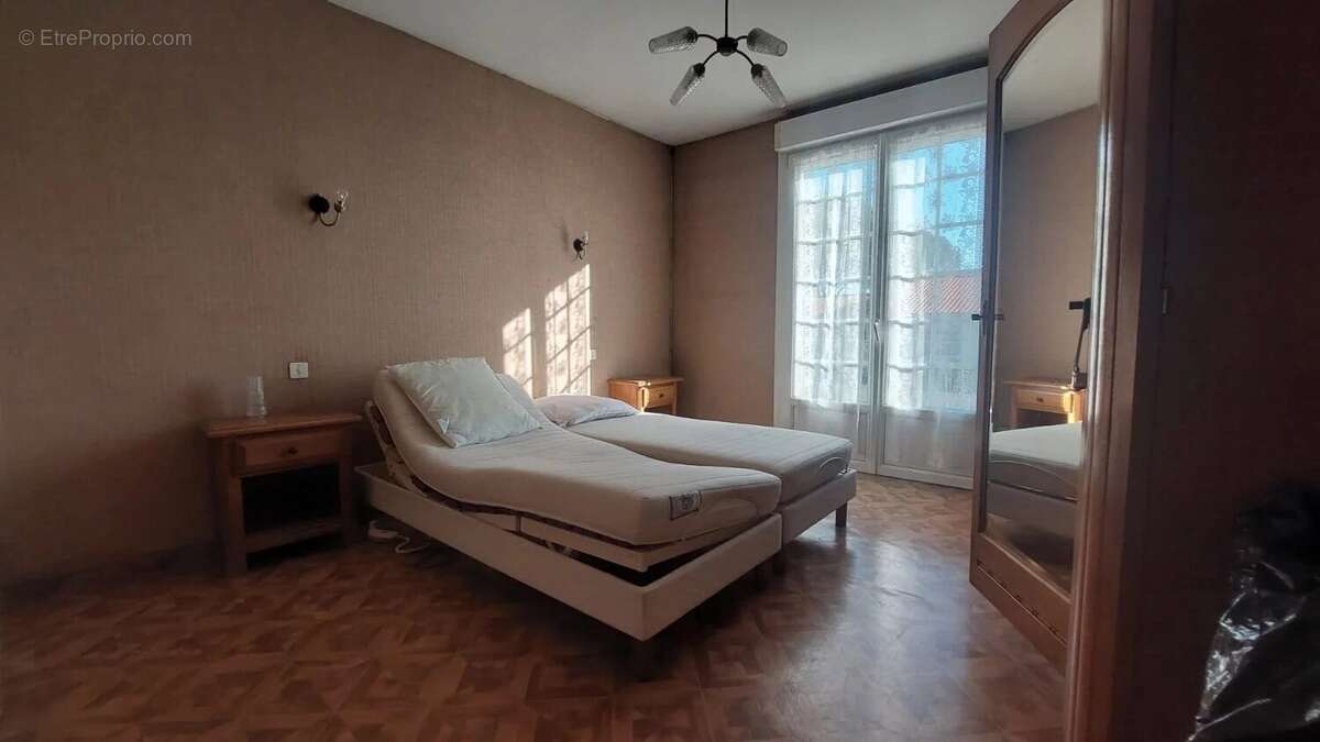 Maison à LA MEILLERAIE-TILLAY