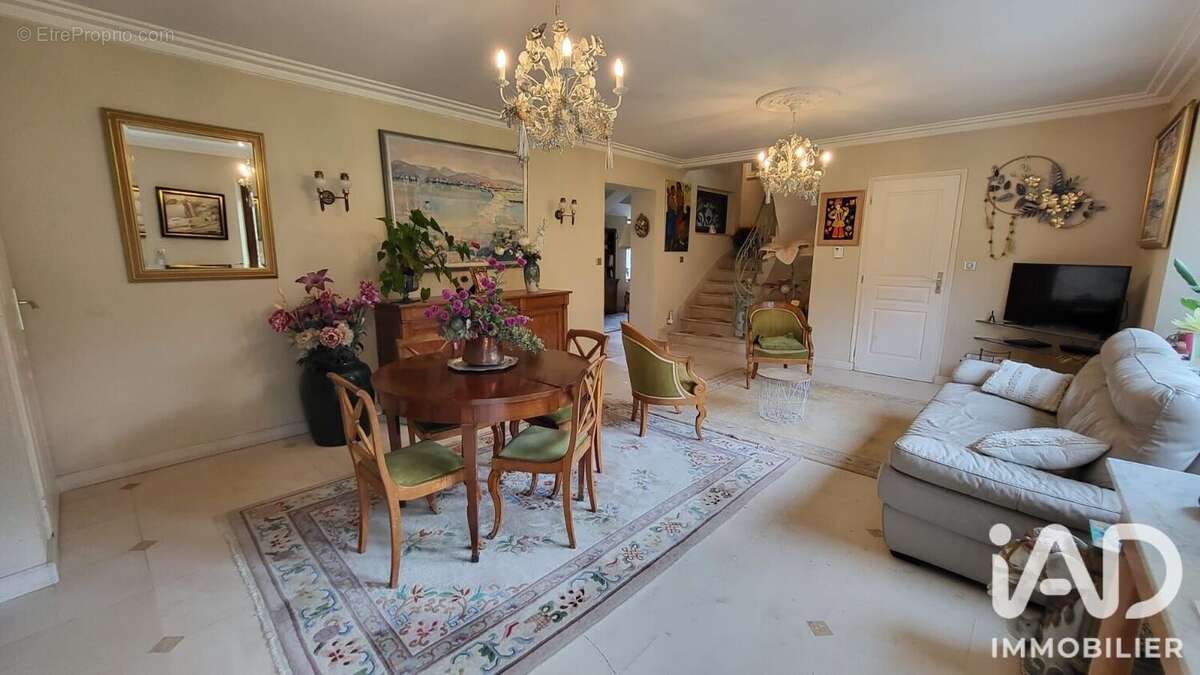 Maison 235 m² à Pruniers-En-Sologne  - photo 4