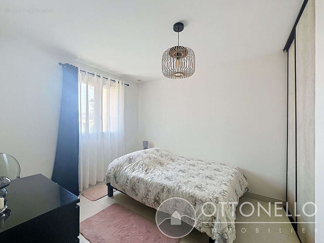 Maison Roquebrune sur Argens 91,73 m2 avec jardin et garage - photo 10
