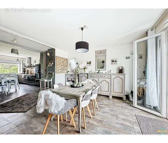 Appartement à LA TOUR-DU-PIN