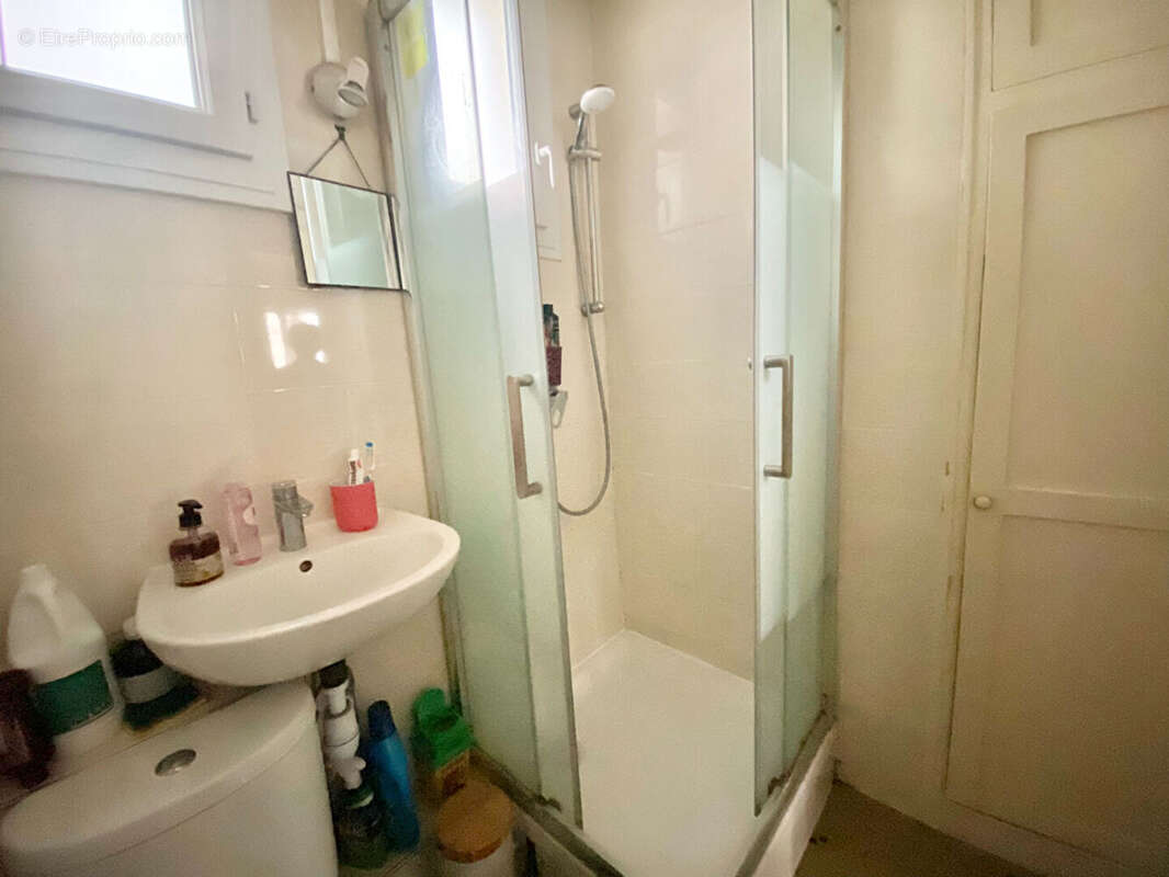 Appartement à PARIS-14E