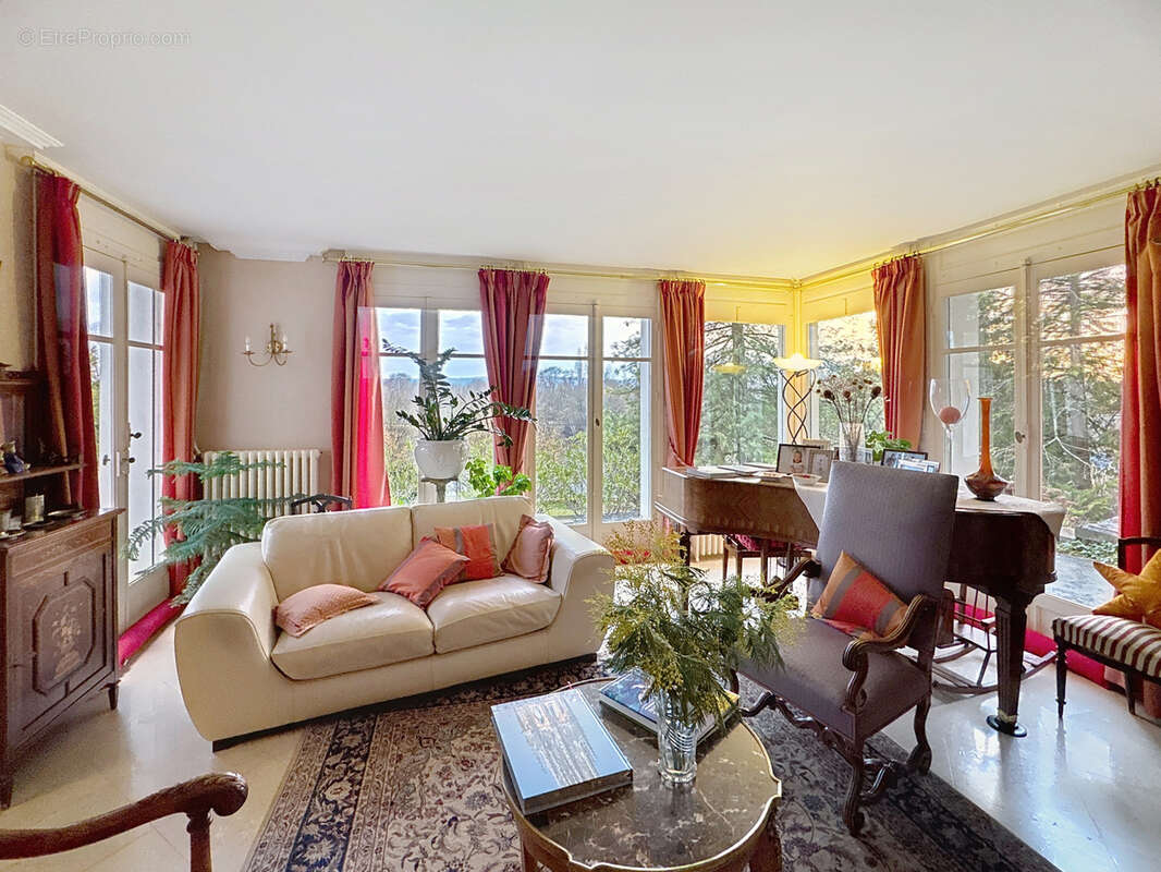 Maison à CHINON