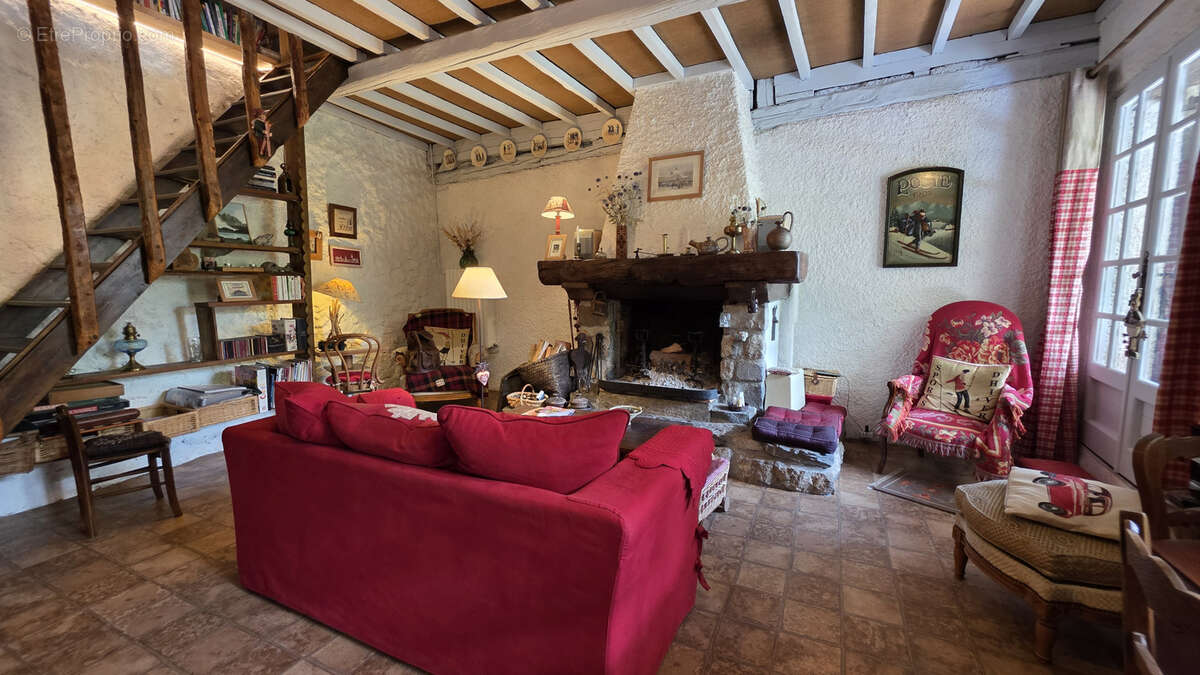 Maisonnette de village mitoyenne T5 dans un hameau préservé à 15 min de Briançon - photo 3