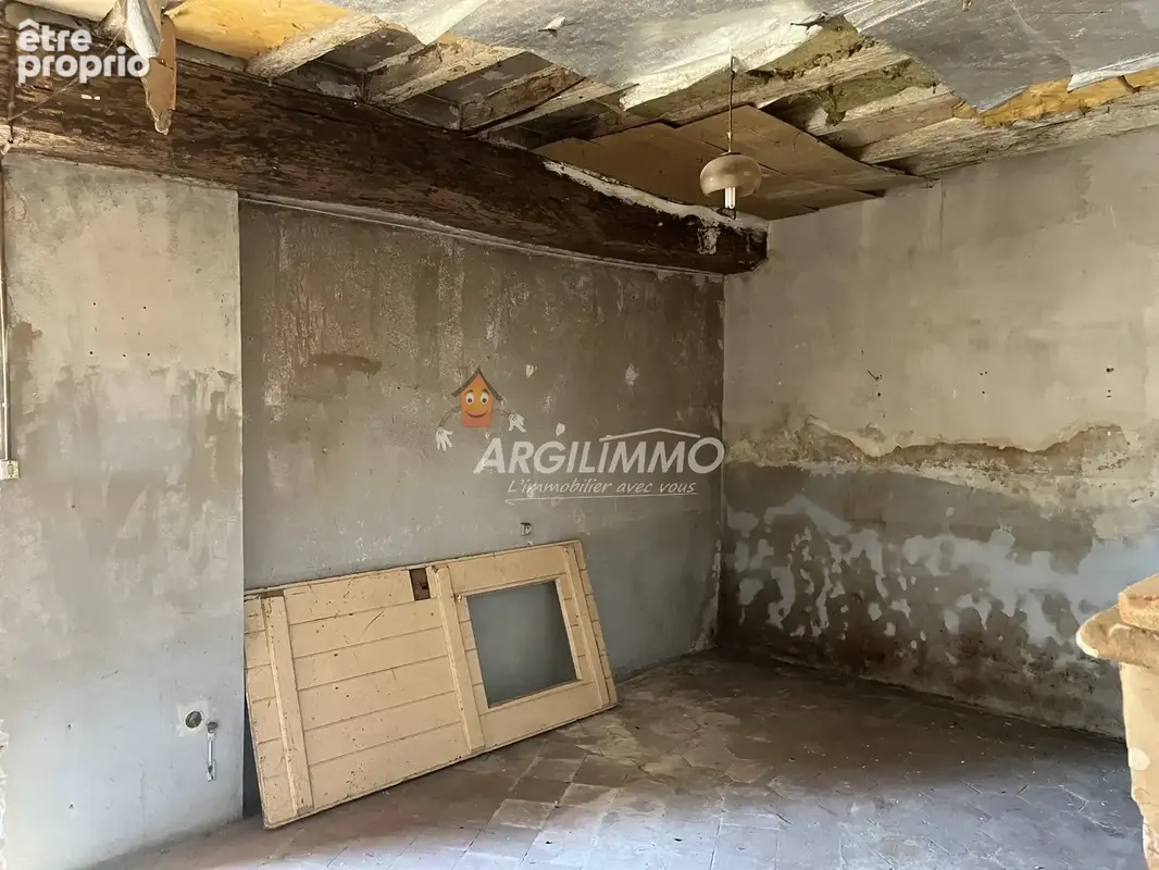 Ensemble immobilier à rénover   Trois maisons et terrains - photo 9