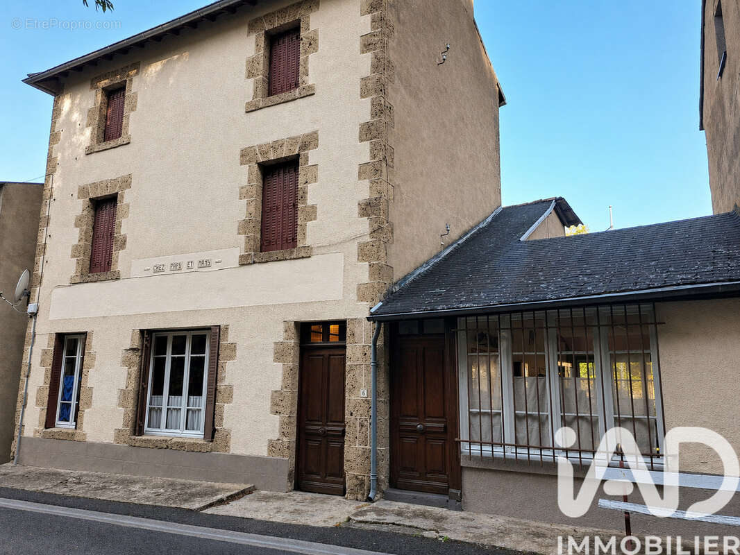 Maison 119 m² à Saint-Nectaire  - photo 2