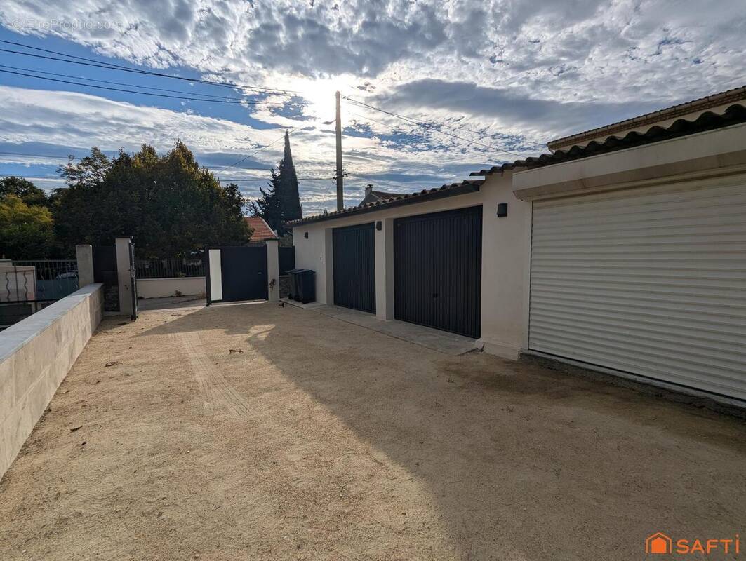 Photo 1 - Maison à NIMES