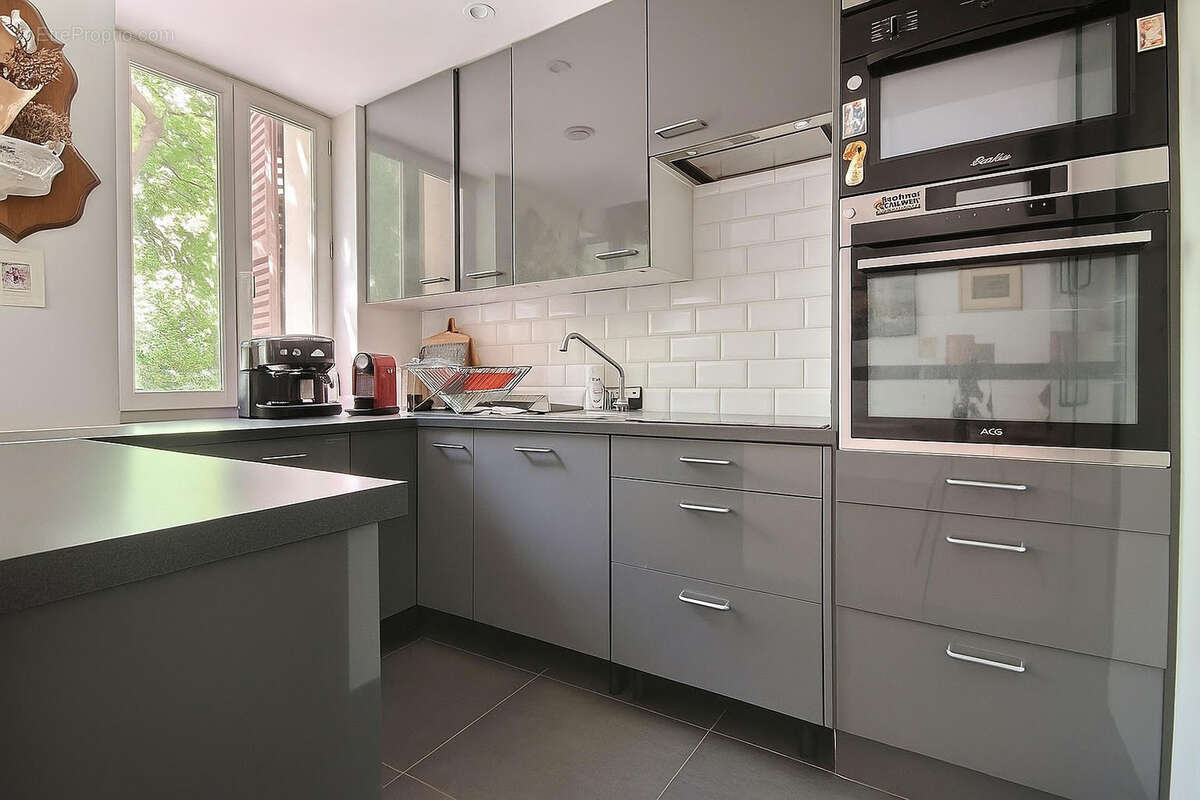 Appartement à MARSEILLE-6E