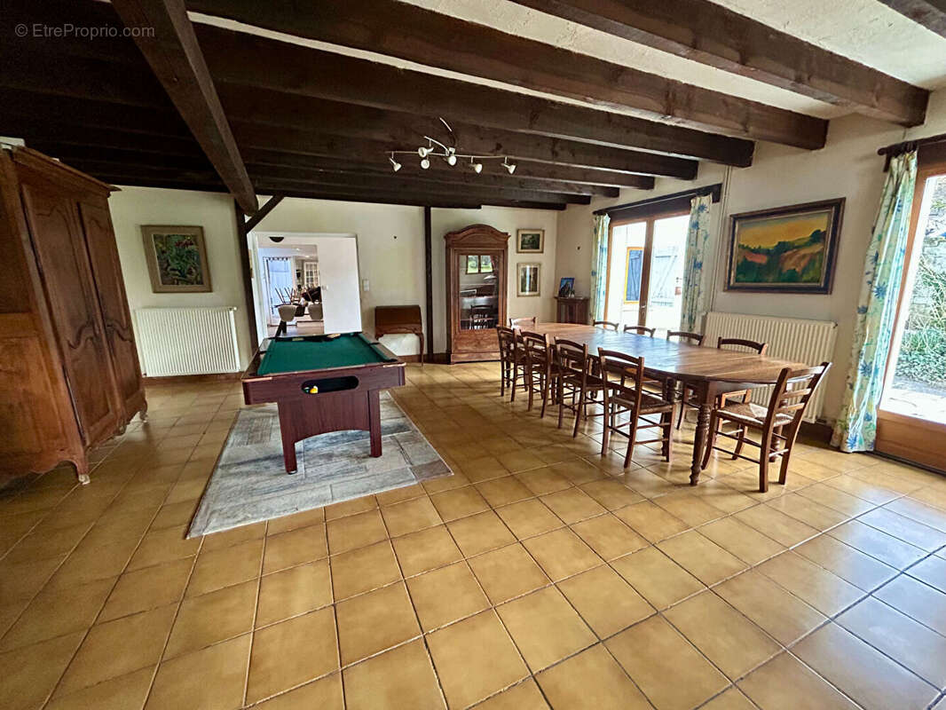Maison à REUGNY