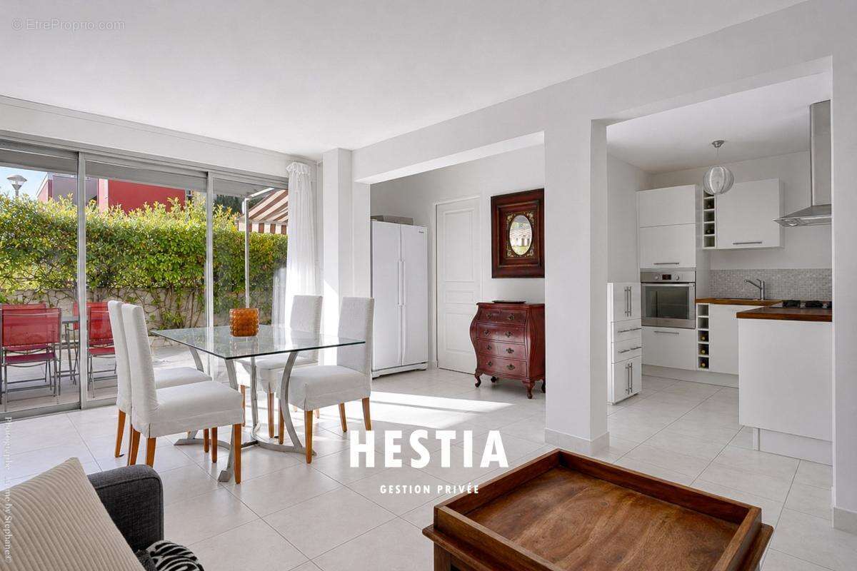 Bandol – rare rez-de-jardin – type 2 de 54,50 m² + terrasse privative de 24 m² – piscine & tennis – mer à pied - photo 11