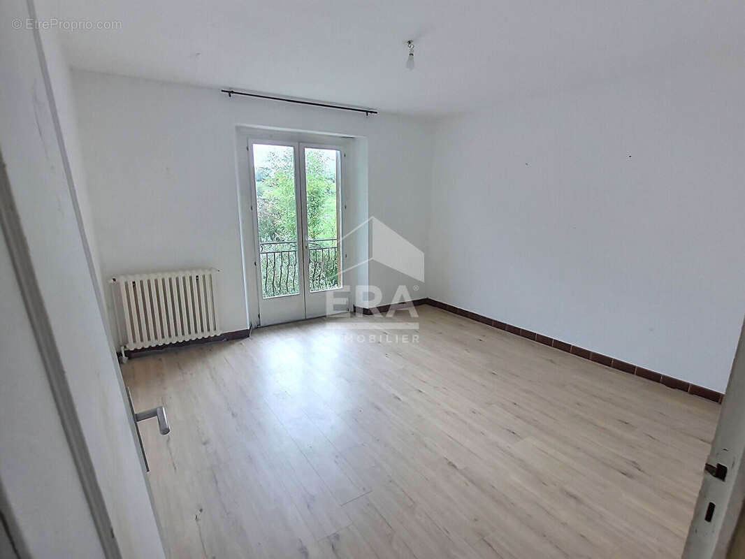 Maison à LACAPELLE-MARIVAL