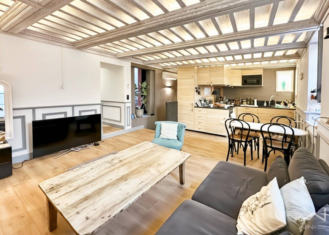Appartement à SAINT-PAUL-TROIS-CHATEAUX