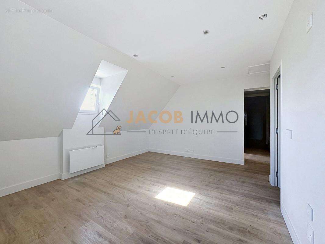 Appartement à GUIPRONVEL