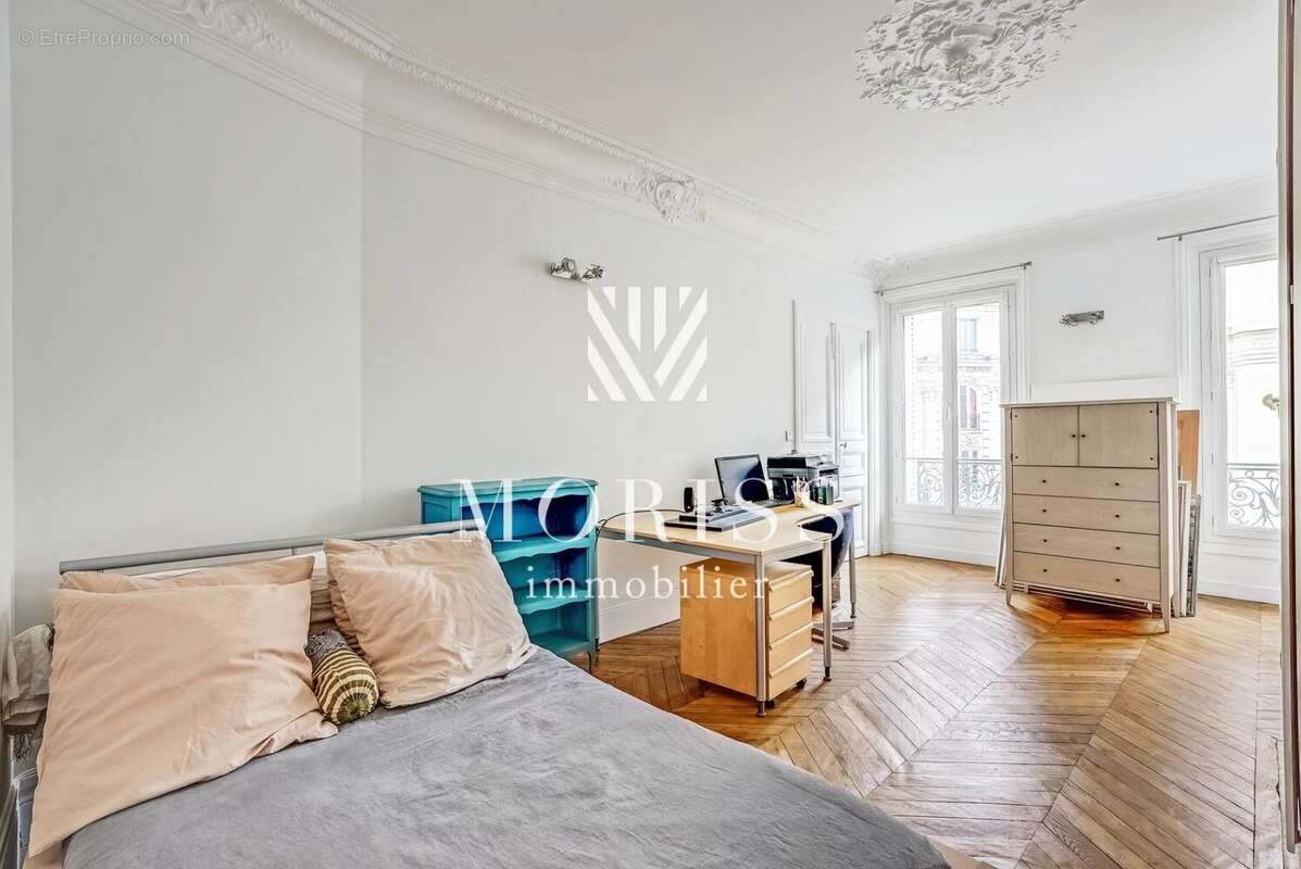 Appartement à PARIS-9E