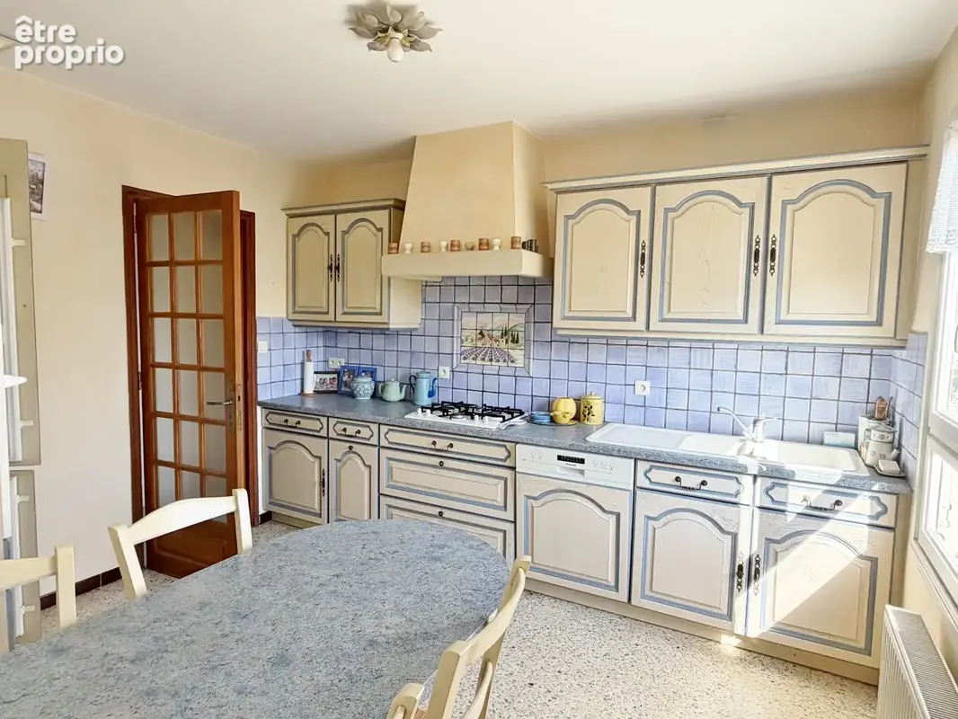 Belle maison avec 3 chambres sur terrain de 950 m2 au calme + sous-sol de 95 m2 - photo 6
