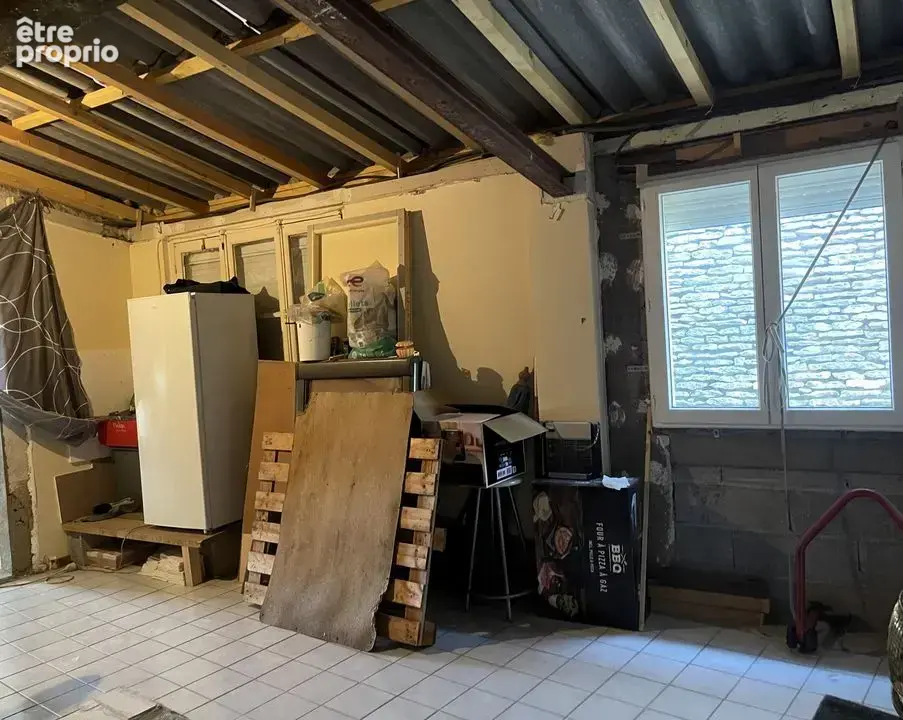 Maison 2 chambres avec terrain et petites dépendances - photo 8