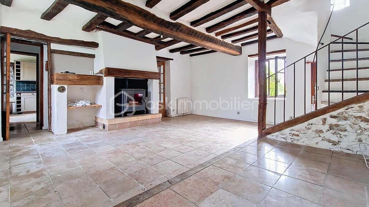 Maison à MONTMIRAIL