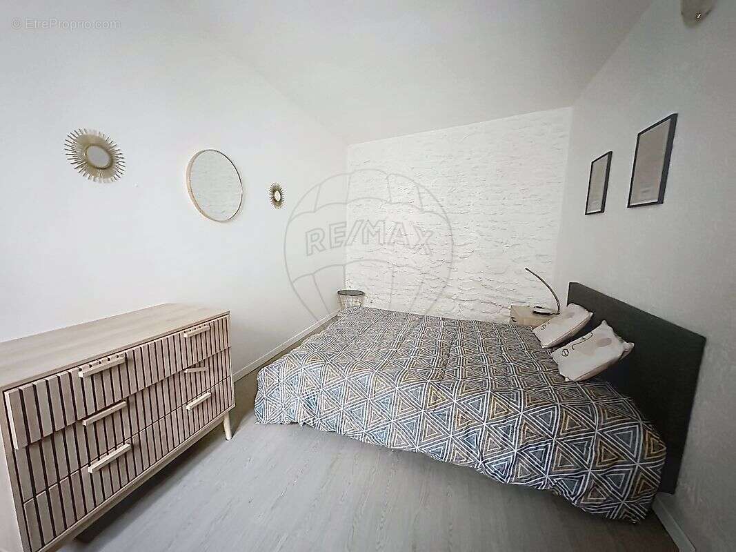 Autre à NIMES