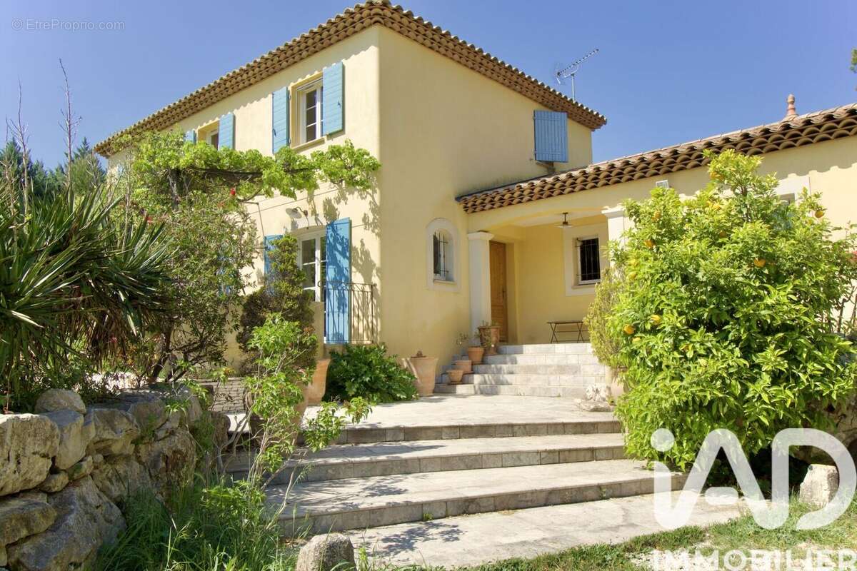Photo 3 - Maison à VELAUX