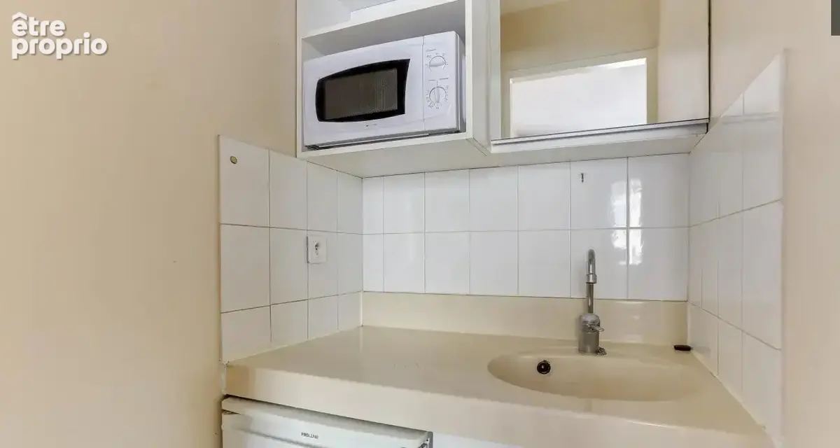 Studio 11m² Lyon 8 + parking - photo 2