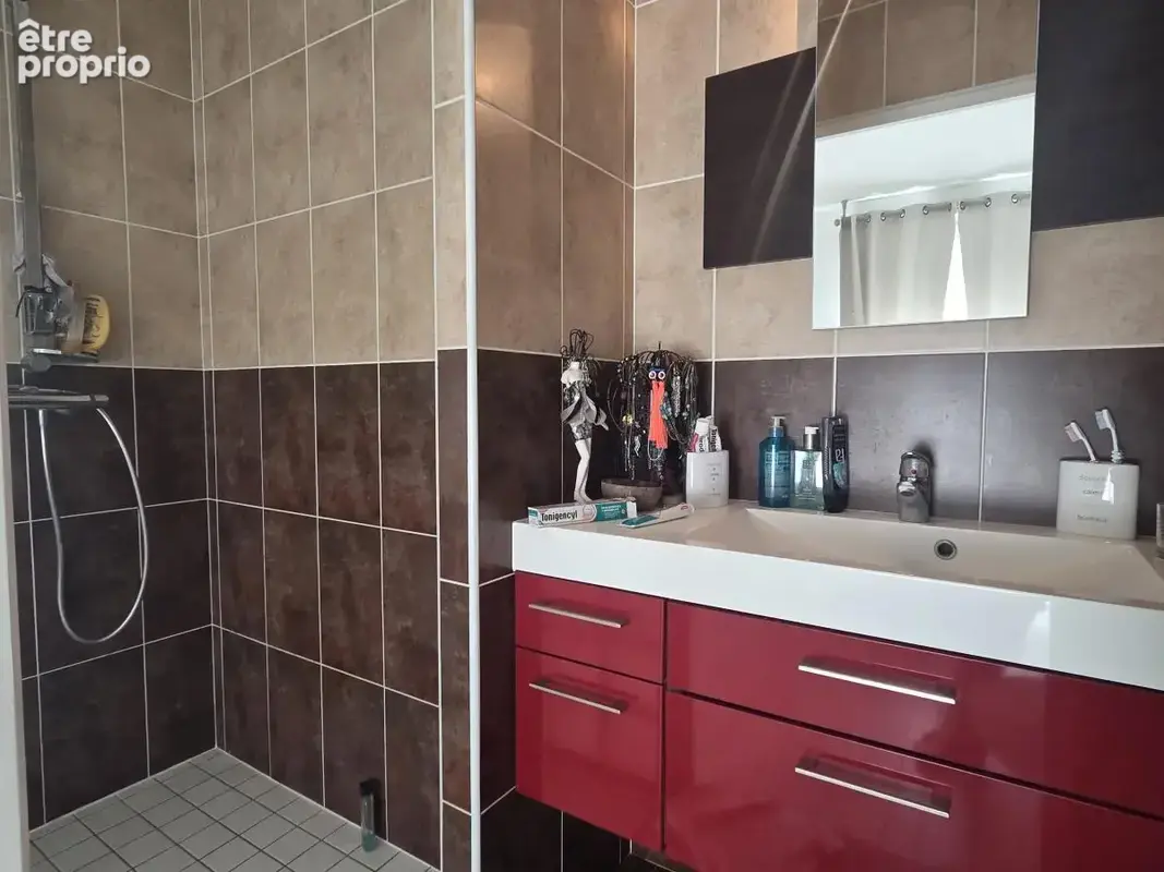 Maison 5 pièces 137 m² à vendre à Loigne-Sur-Mayenne (53200) - photo 5