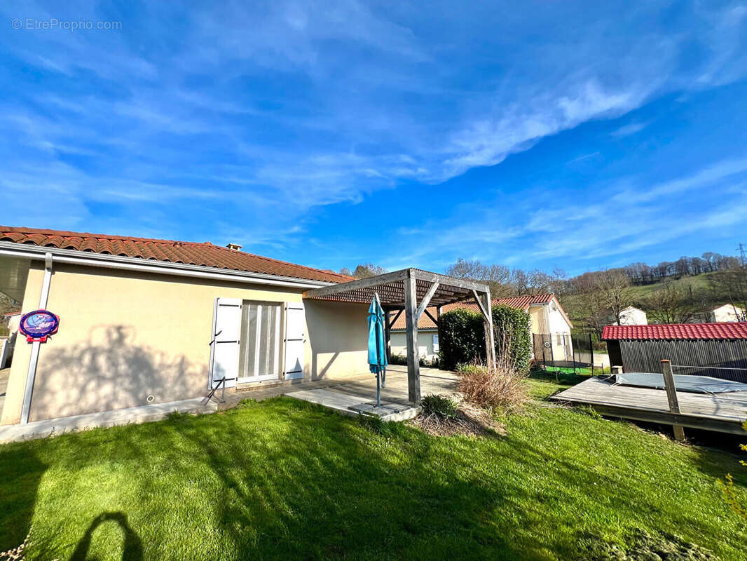 Maison à GIOU-DE-MAMOU