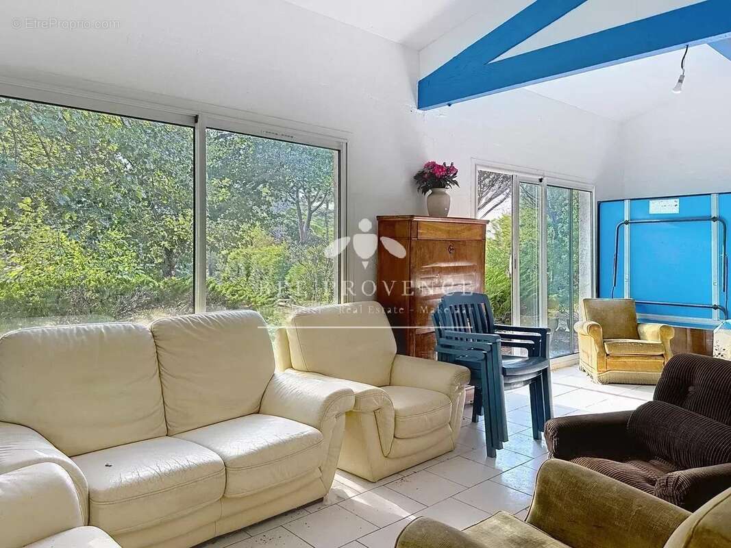 Maison à BESSE-SUR-ISSOLE