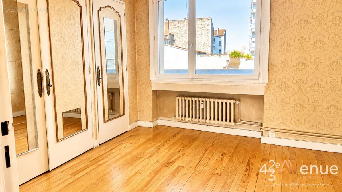 Appartement à SAINT-ETIENNE