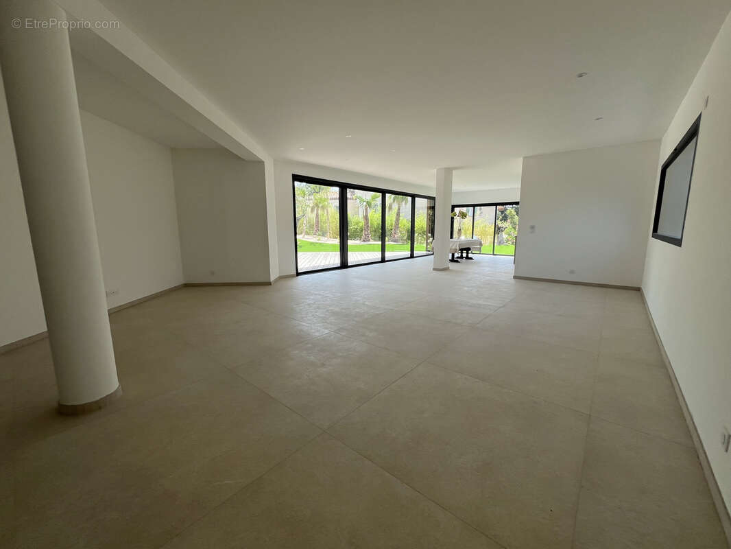 Maison à SAINT-RAPHAEL