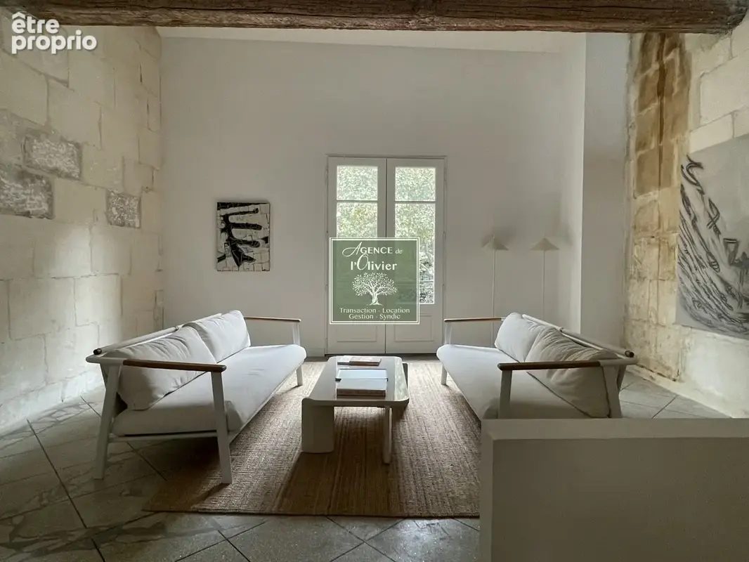 ARLES CENTRE VILLE - Maison de ville de 134 m2 rénovée avec terrasse - photo 11