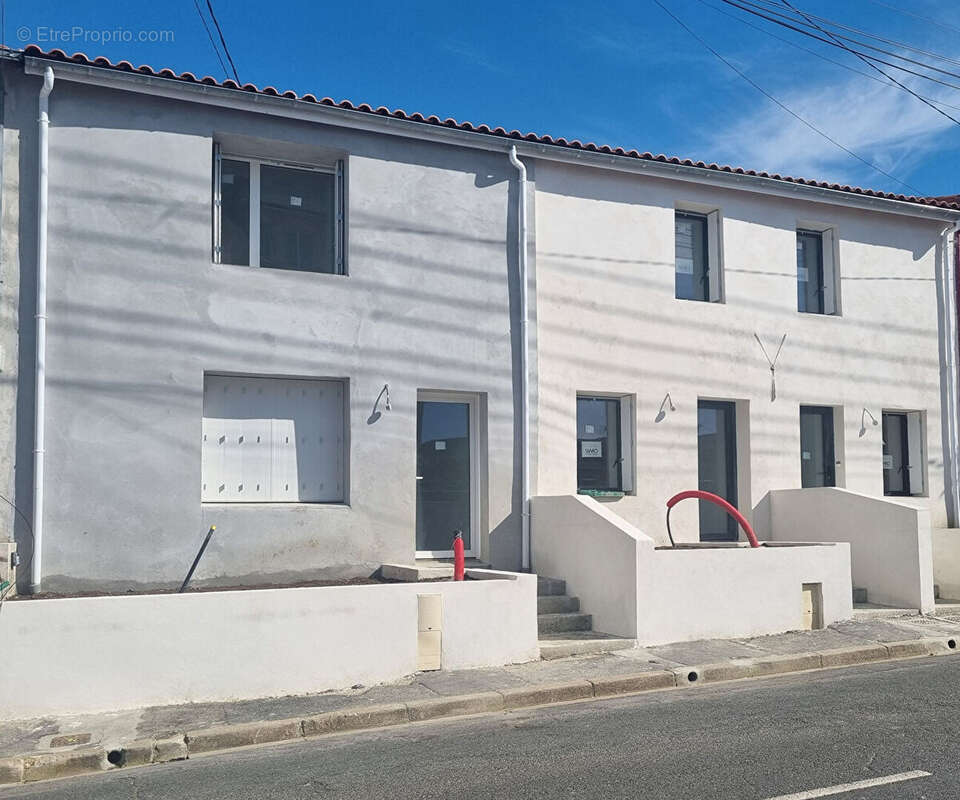 Maison à SAINT-SEBASTIEN-SUR-LOIRE