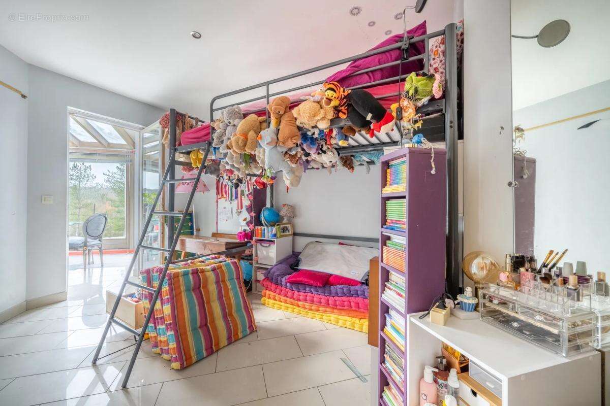 Maison à SAINT-MAURICE-MONTCOURONNE