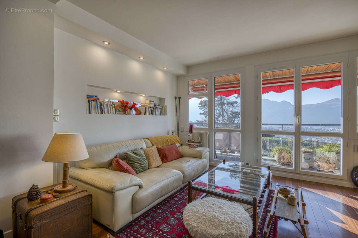 Appartement à AIX-LES-BAINS