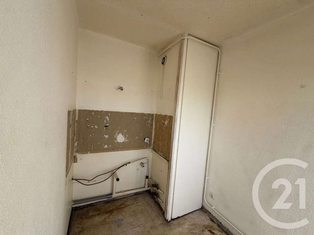 Appartement 30 m² à Aurillac  - photo 3