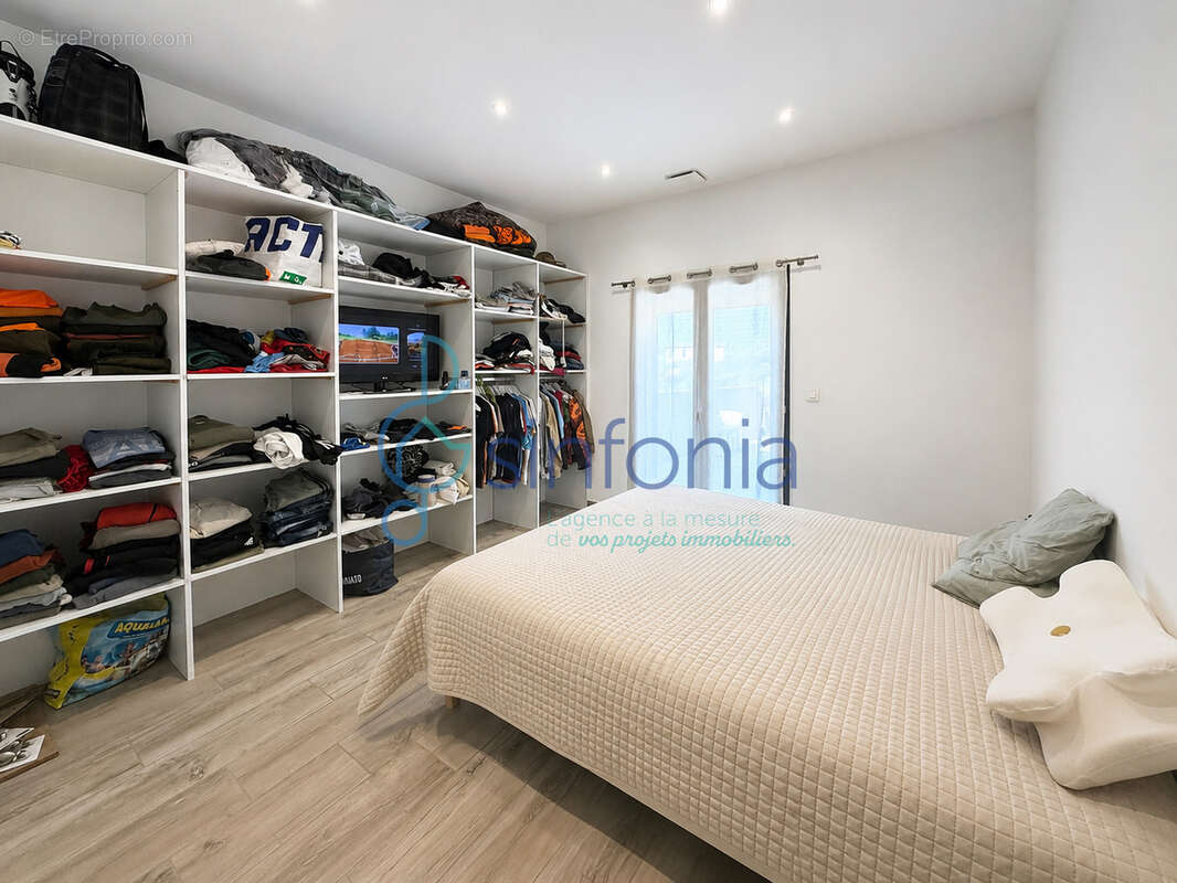 Superbe villa récente 145 m2 de plain-pied proche Uzes avec jardin et piscine - photo 10