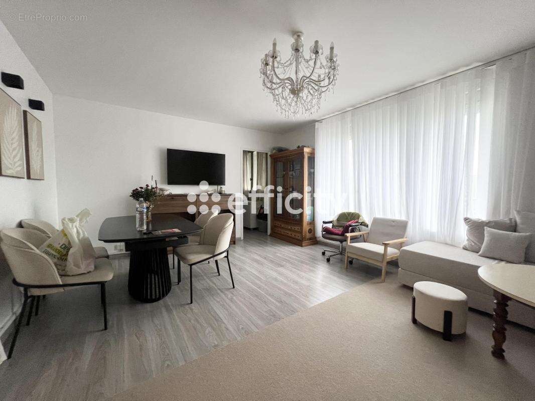 Appartement à JOUE-LES-TOURS