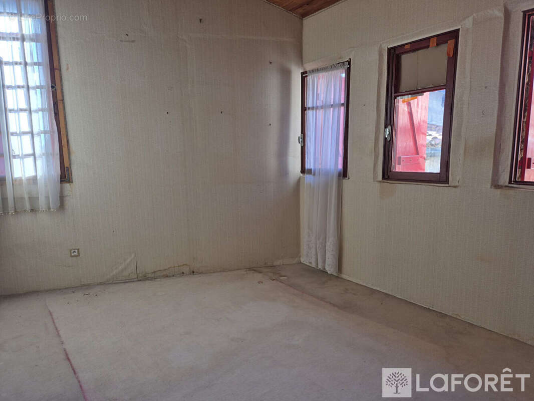 Maison Eus 2 pièce(s) 73 m2 - photo 4