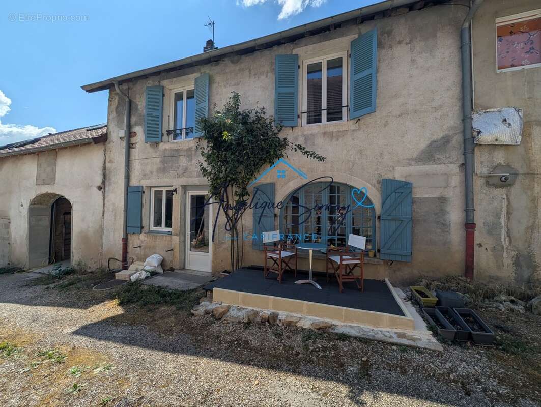 Chille – maison de village mitoyenne de 160 m² avec garage, stationnement - photo 29