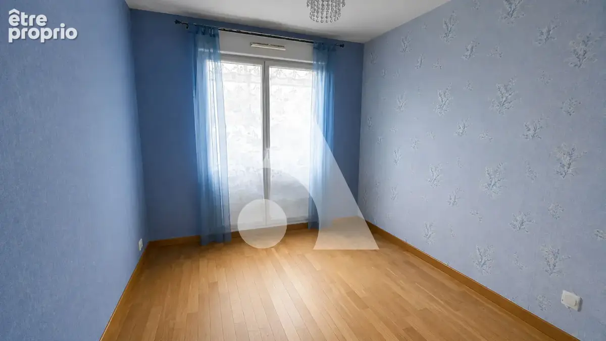 Appartement SAINTE GENEVIEVE DES 3 pièces 79.35m² - photo 4