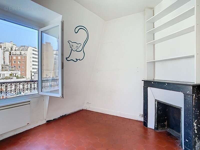 Appartement à PARIS-20E