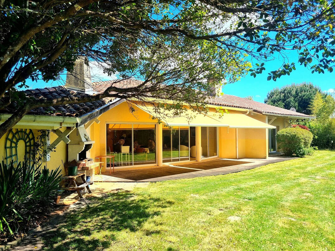 Maison à LIT-ET-MIXE