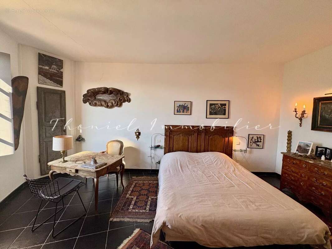 Appartement à GRIMAUD